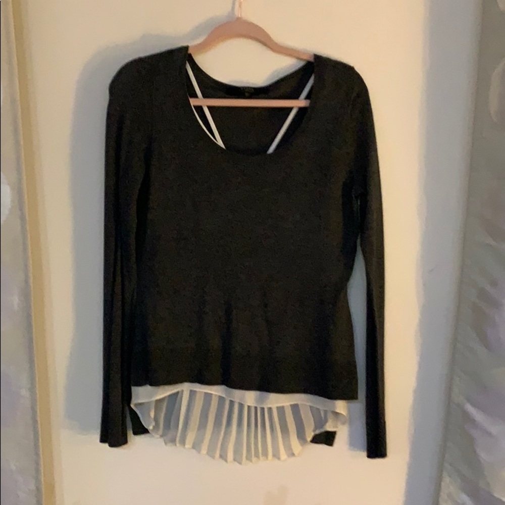 Guess Gray Layered Knit Top Pleated White Camisole